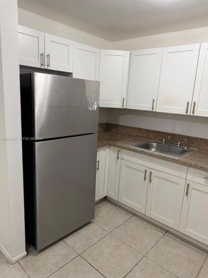 Wohnkomplexe in Coral Springs, Broward County