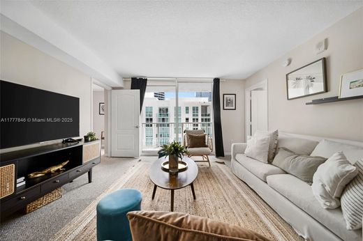 Residential complexes in Miami, Miami-Dade