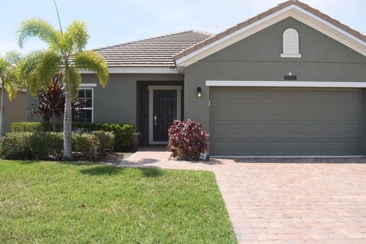 Villa in Port Saint Lucie, Saint Lucie County