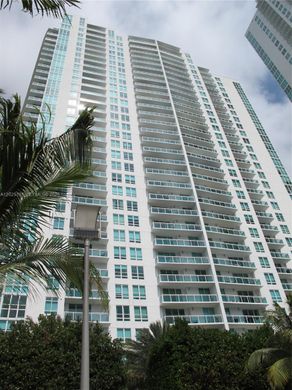 Kamienica w Miami, Miami-Dade County