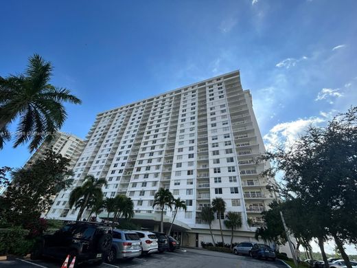 Wohnkomplexe in Sunny Isles Beach, Miami-Dade County