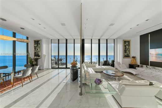 Kamienica w Sunny Isles Beach, Miami-Dade County