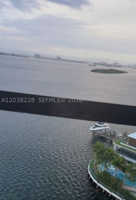 Residential complexes in North Miami, Miami-Dade