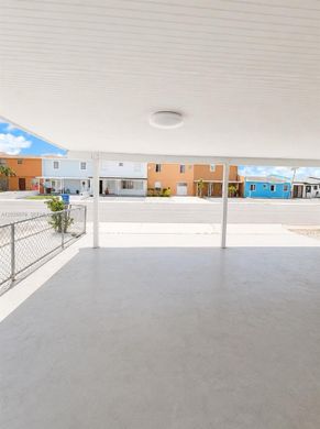 Townhouse in Miami Gardens, Miami-Dade