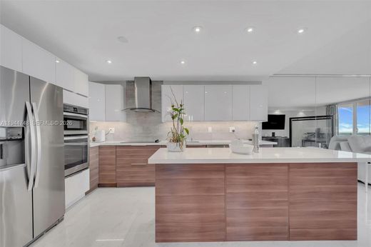 Komplex apartman Miami Beach, Miami-Dade County