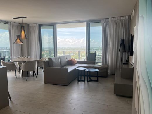 Residential complexes in Hollywood, Broward County