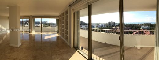 Residential complexes in Key Biscayne, Miami-Dade