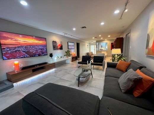 Townhouse - Pompano Beach, Broward County