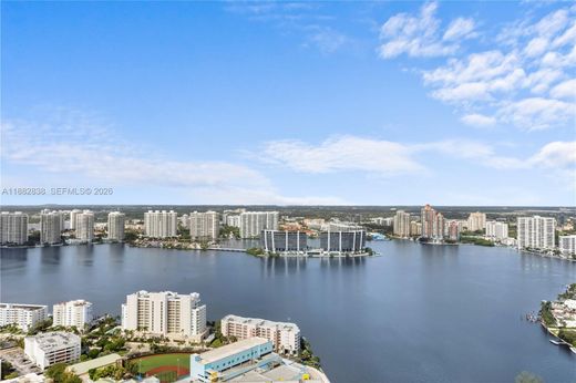 Kamienica w Sunny Isles Beach, Miami-Dade County