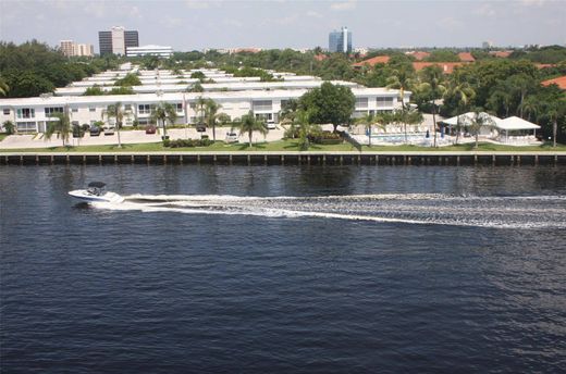 Residential complexes in Fort Lauderdale, Broward County