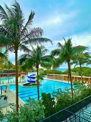 Residential complexes in Surfside, Miami-Dade