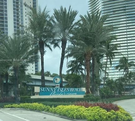 Wohnkomplexe in Sunny Isles Beach, Miami-Dade County