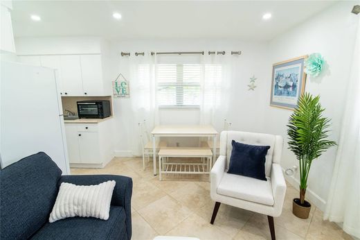 Residential complexes in Pompano Beach, Broward County
