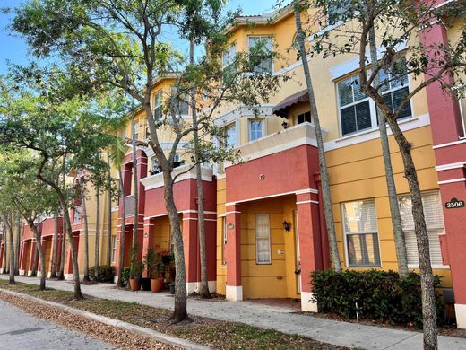 ‏בית בעיר ב  Royal Palm Beach, Palm Beach County