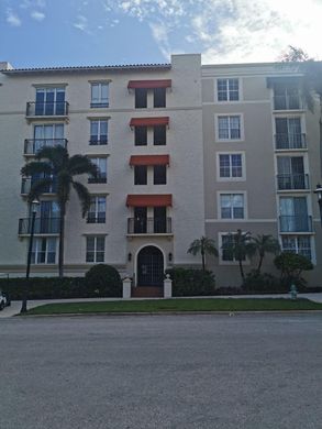 Residential complexes in West Palm Beach, Palm Beach