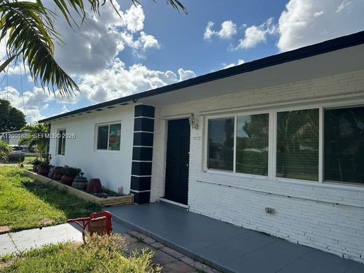 Villa - Hollywood, Broward County