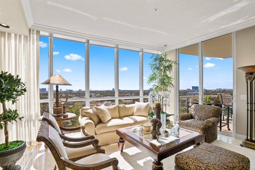 Residential complexes in Fort Lauderdale, Broward County