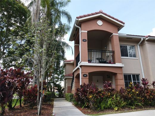 Residential complexes in West Palm Beach, Palm Beach
