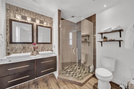 Βίλα σε North Miami, Miami-Dade County