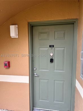 Residential complexes in Tamarac, Broward County