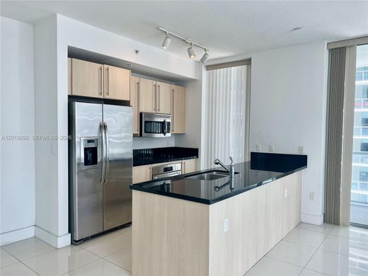 Residential complexes in Miami, Miami-Dade