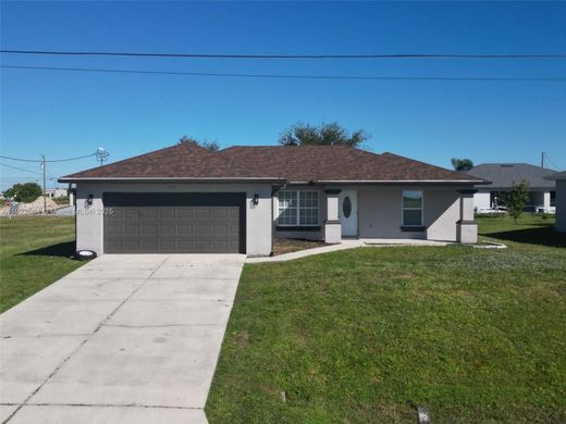 Βίλα σε Cape Coral, Lee County