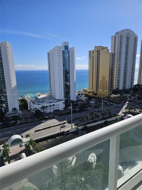 Complesso residenziale a Sunny Isles Beach, Miami-Dade County