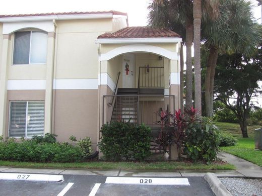 Wohnkomplexe in Boynton Beach, Palm Beach County