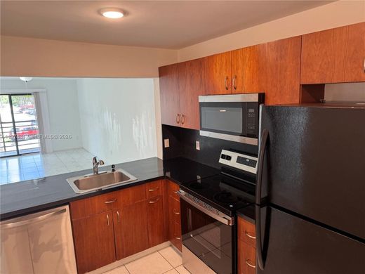 Complesso residenziale a Miami, Miami-Dade County