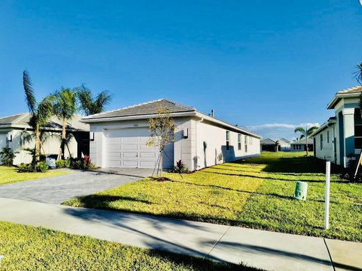 Villa Port Saint Lucie, Saint Lucie County