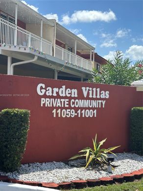 Residential complexes in Hialeah Gardens, Miami-Dade