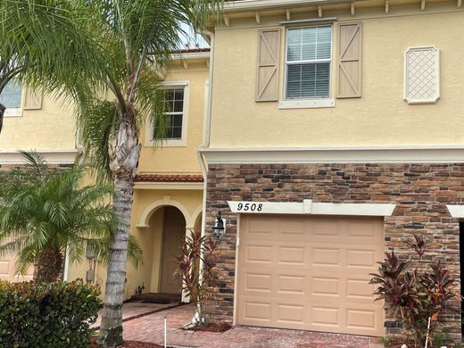 Townhouse in Stuart, Martin County
