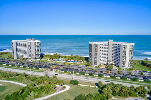 Residential complexes in Jensen Beach, Martin County