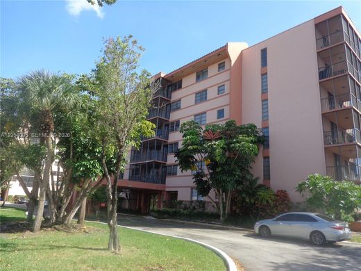 Residential complexes in Miami, Miami-Dade