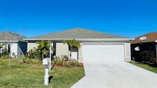 Villa in Okeechobee, Okeechobee County