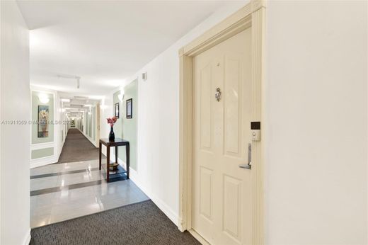 Residential complexes in Miami, Miami-Dade