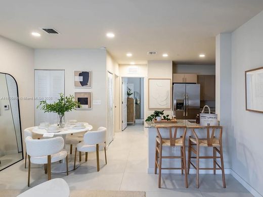 Dania Beach, Broward Countyのアパートメント・コンプレックス