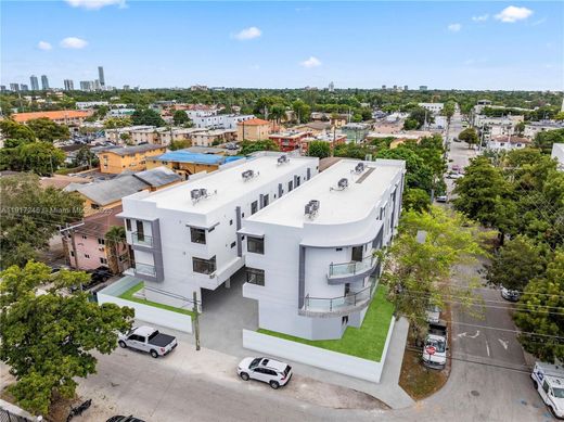 مجمع شقق ﻓﻲ ميامي، فلوريدا, Miami-Dade County