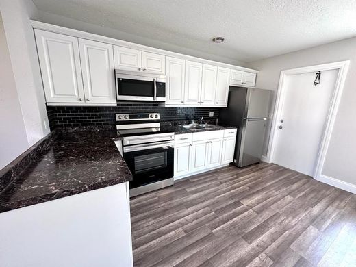 Residential complexes in Jupiter, Palm Beach