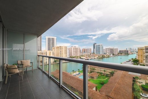 Komplex apartman Hallandale Beach, Broward County