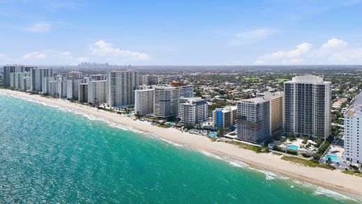 Residential complexes in Fort Lauderdale, Broward County
