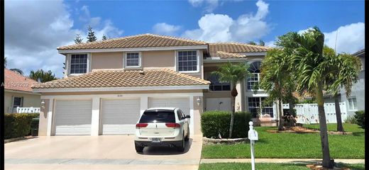 Villa - Pembroke Pines, Broward County