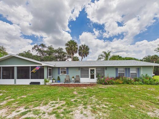 Villa Okeechobee, Okeechobee County
