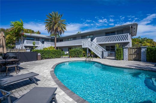 Residential complexes in Fort Lauderdale, Broward County