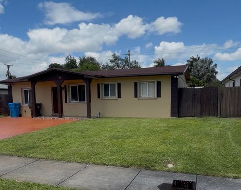 Villa in West Park, Broward County