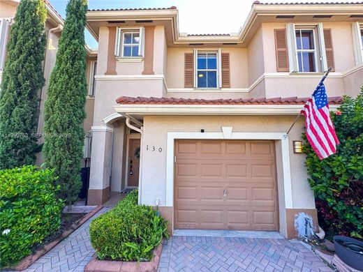 Townhouse in Sunrise, Broward County