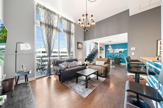 ‏בניין ב  מיאמי, Miami-Dade County