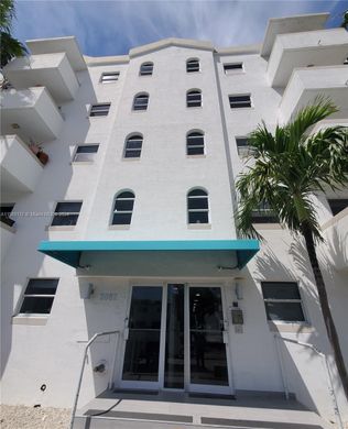 マイアミ, Miami-Dade Countyのアパートメント・コンプレックス