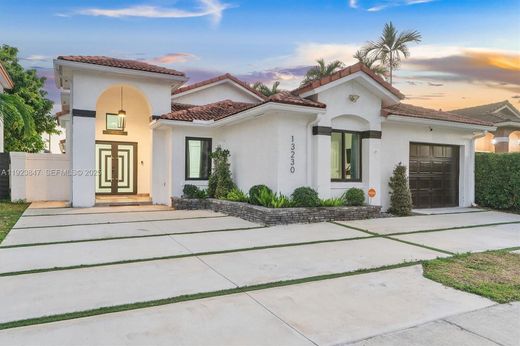 Βίλα σε Miami Terrace Mobile Home, Miami-Dade County