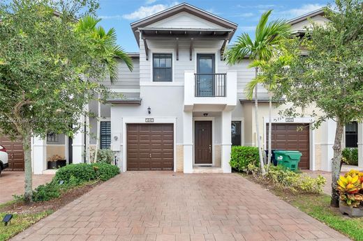 Townhouse in Doral, Miami-Dade